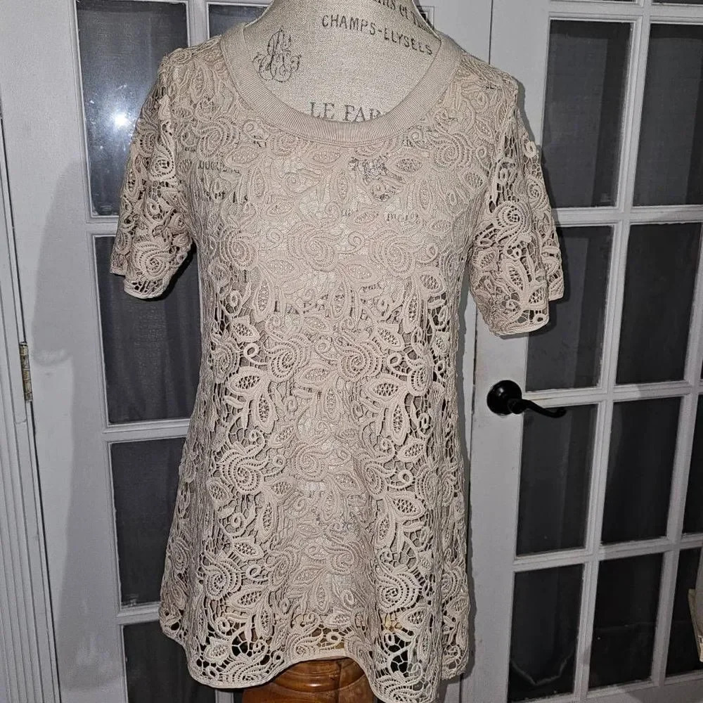 Wilfred‎ Aritzia Womens Tan Embroidered Crochet Top Small